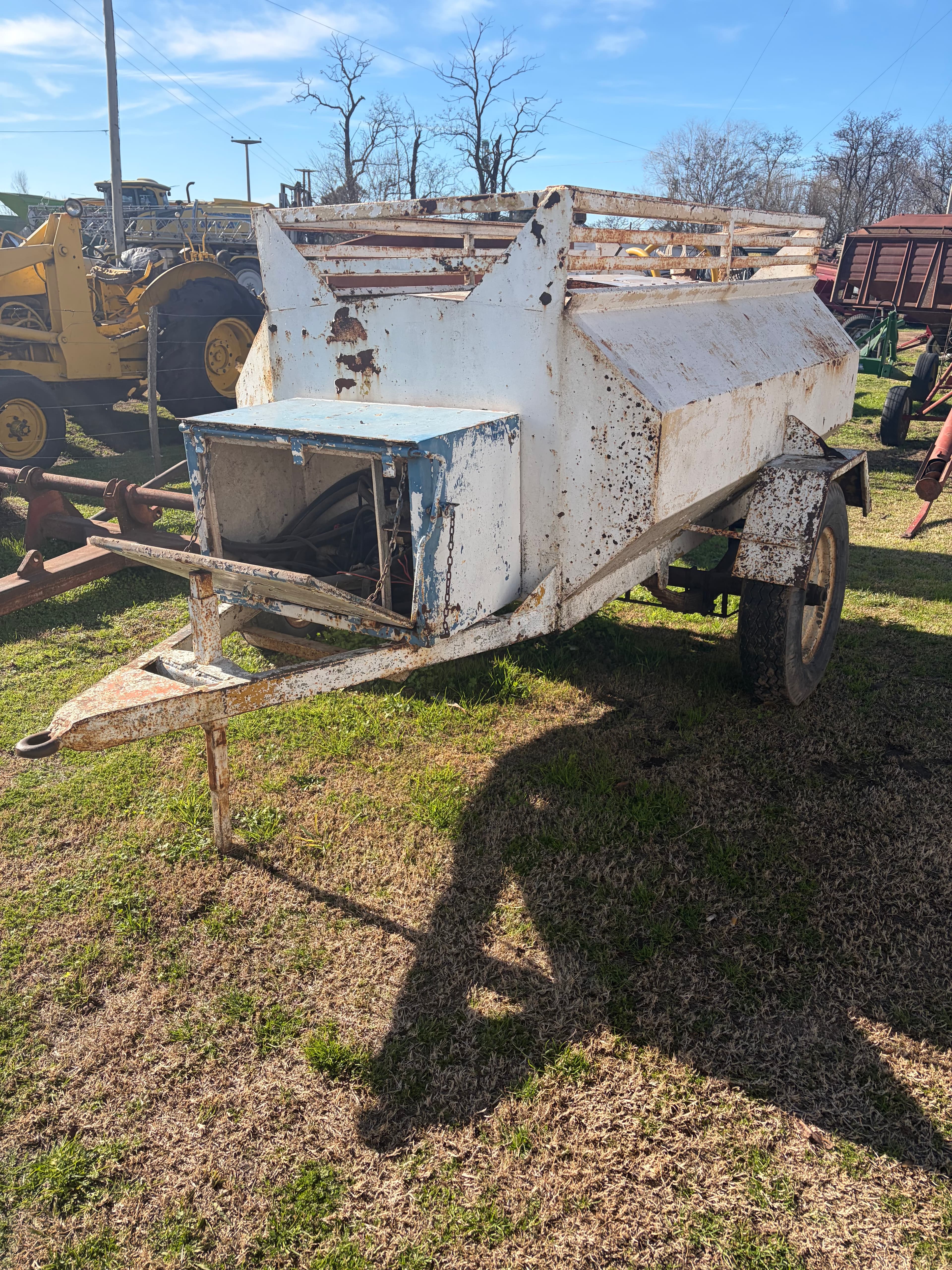 Tanque 1500 lts con bomba 12v